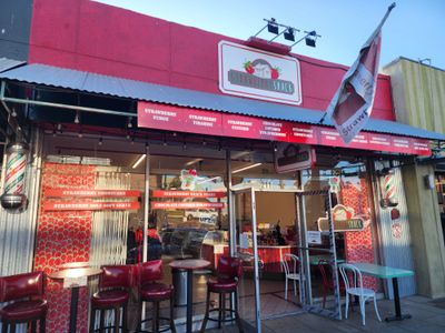ORDER FROM OCEANSIDE STRAWBERRY SHACK - 211 N. TREMONT STREET OCEANSIDE, CA 92054