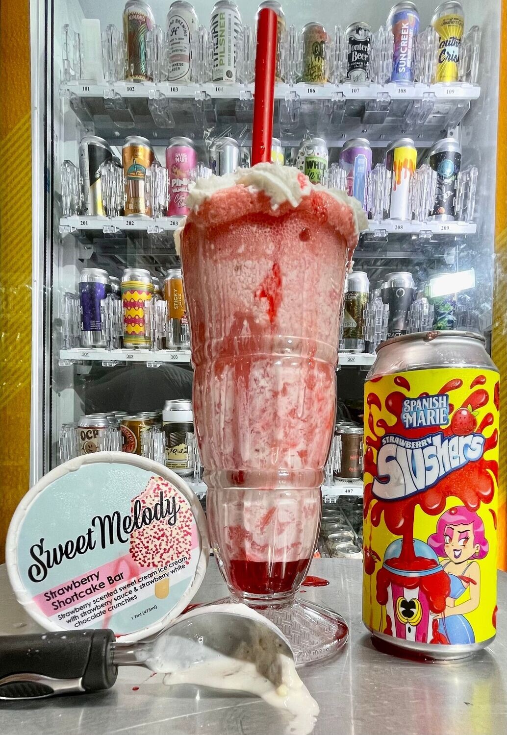 Crafty Beer Floats: Strawberry Shortcake Bar Slushers Beer Float with GLASS (16OZ CAN)