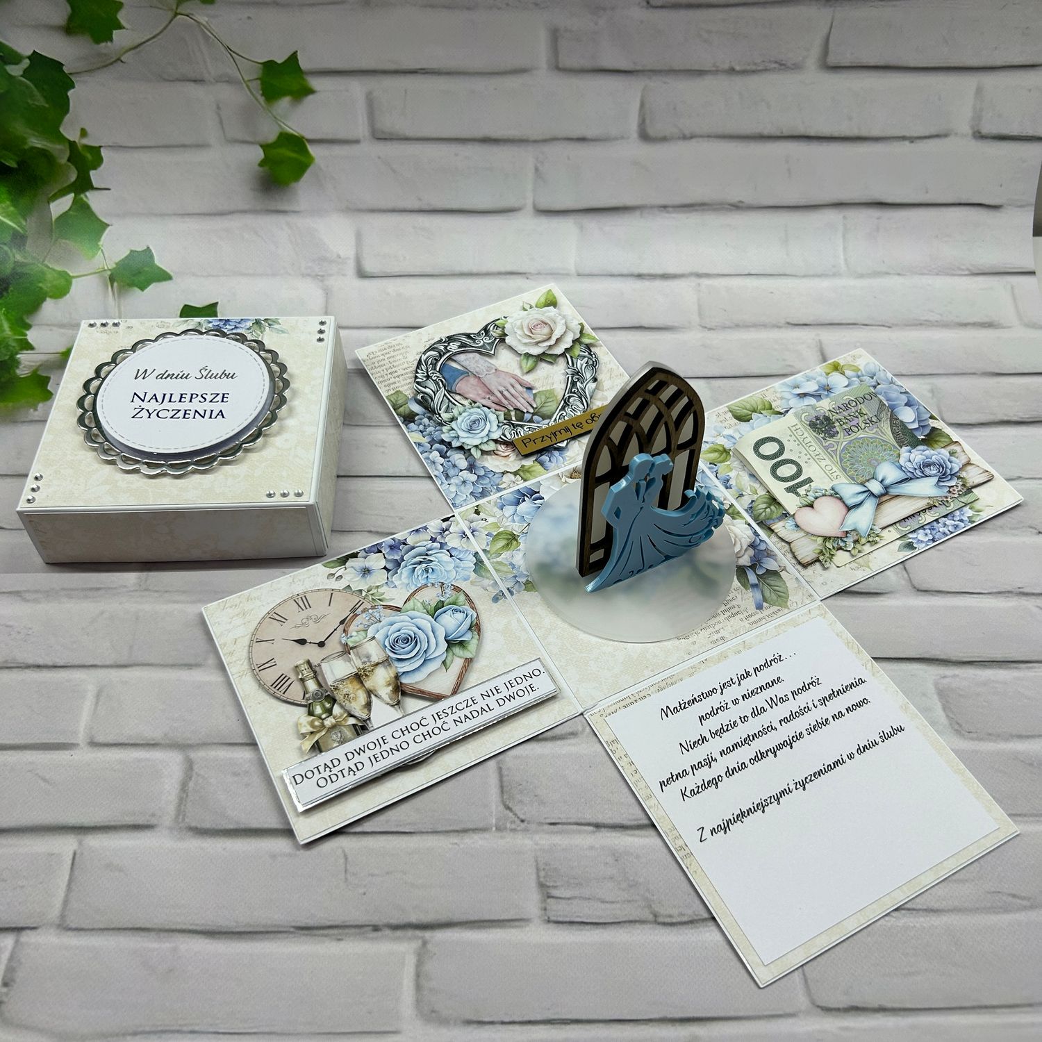 Exploding box ślubny – elegancka pamiątka z kwiatami