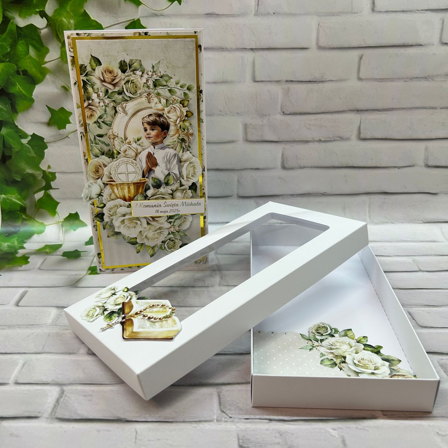 Kartka komunijna DL dla chłopca w pudełku – personalizowana Kartka komunijna DL dla chłopca w pudełku – personalizowana