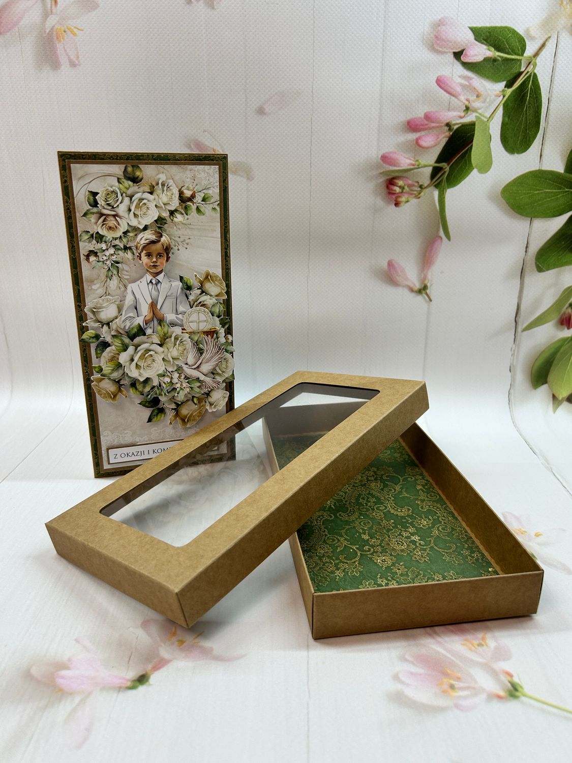 Kartka komunijna DL w pudełku kraft dla chłopca