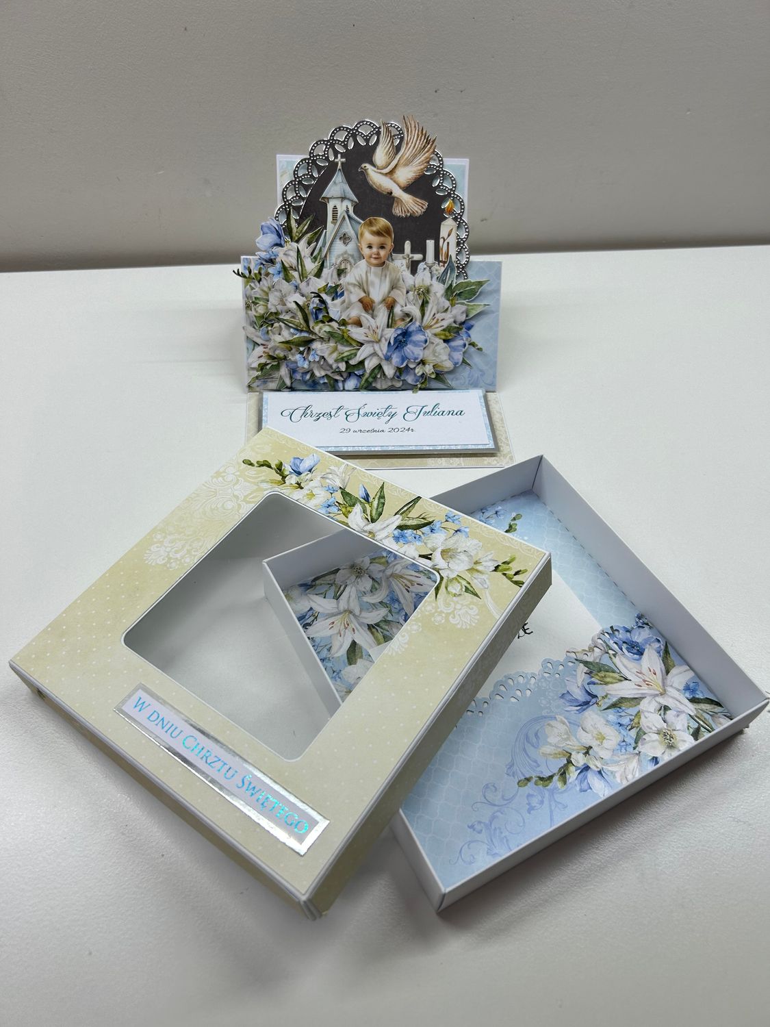 Kartka Sztalugowa na Chrzest w Pudełku – Personalizowana