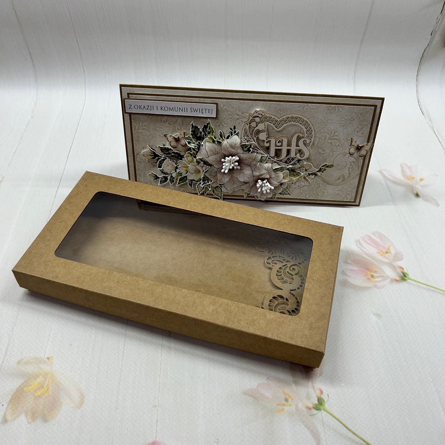 Kartka komunijna DL w pudełku - subtelna pamiątka