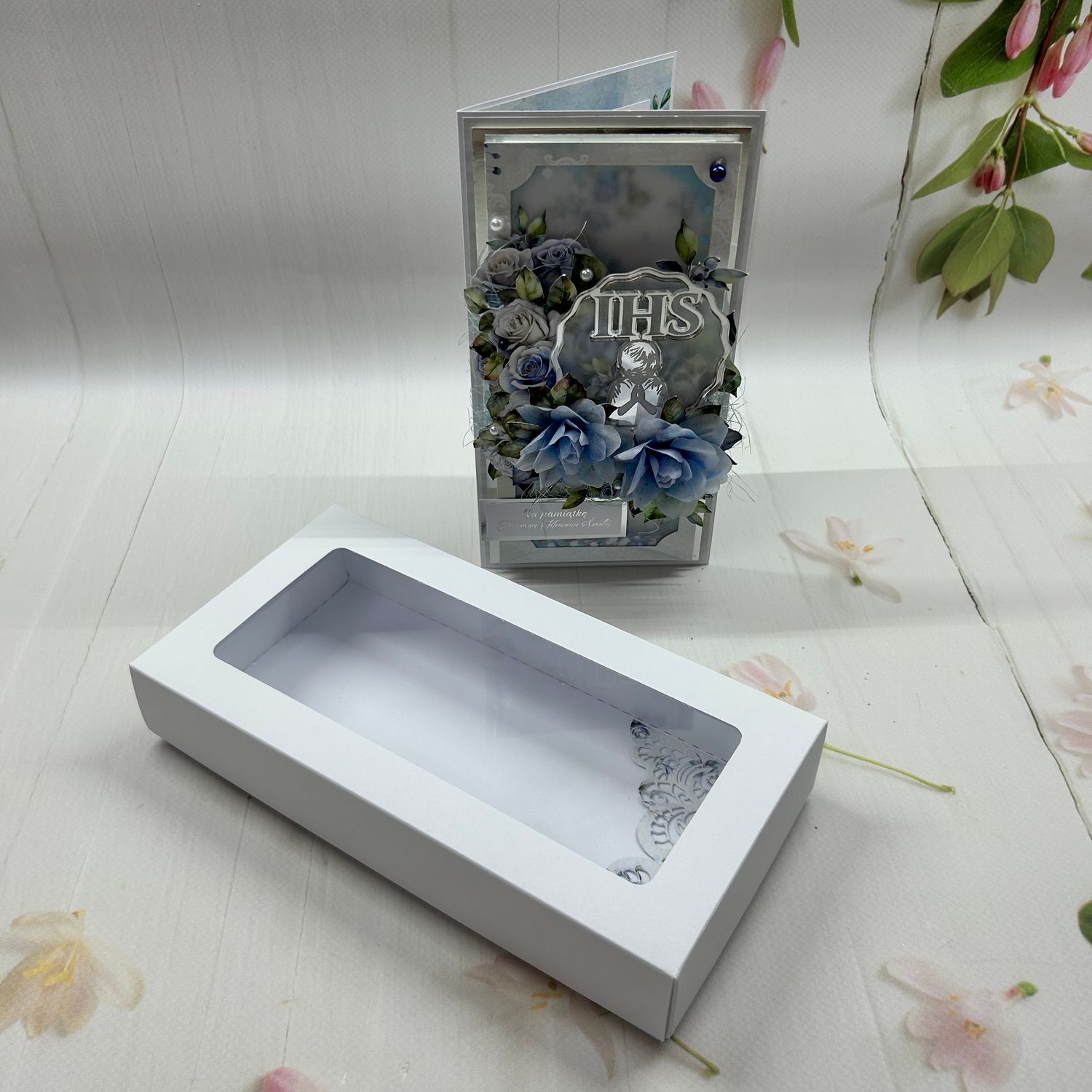 Kartka komunijna DL w pudełku - pamiątka z shakerem