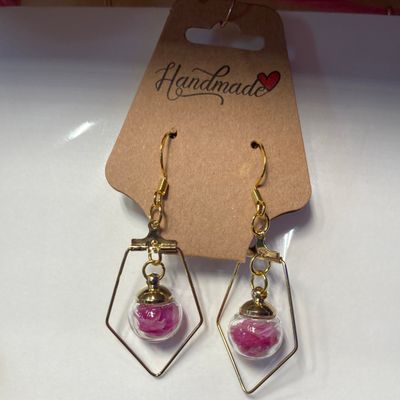 Christmas Cactus Blooms - Dried Flower Earrings by Samaran Selkie