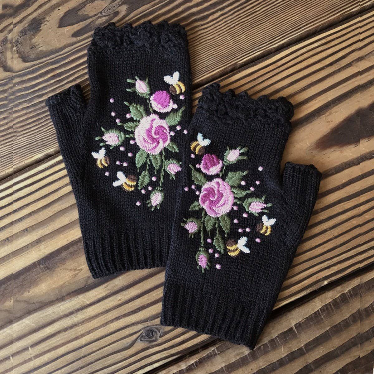 Bee &amp; Blossom Embroidery Gloves, Color: Black