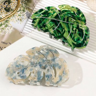 Monstera Leaf Hair Claw