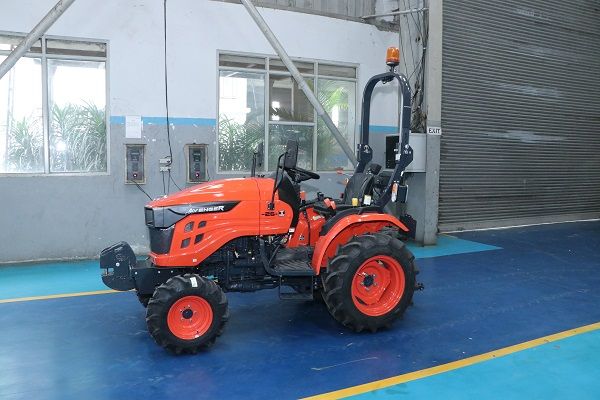 Avenger 26 9+3 on Radial Tyres