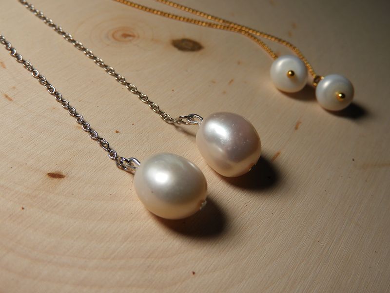 LARGE PEARL DROP EARRINGS