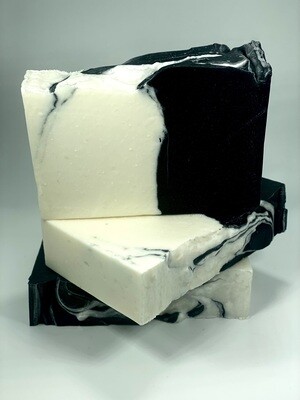 "Ebony and Ivory" (Sandalwood and Mahogany Scented)