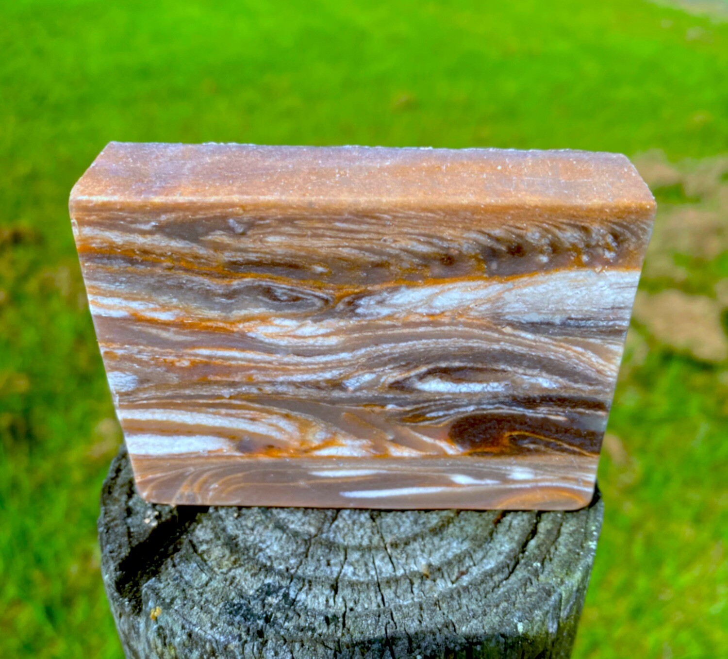 "Rustic Woods &amp; Rum" (Scent of light Cedar and Rum)