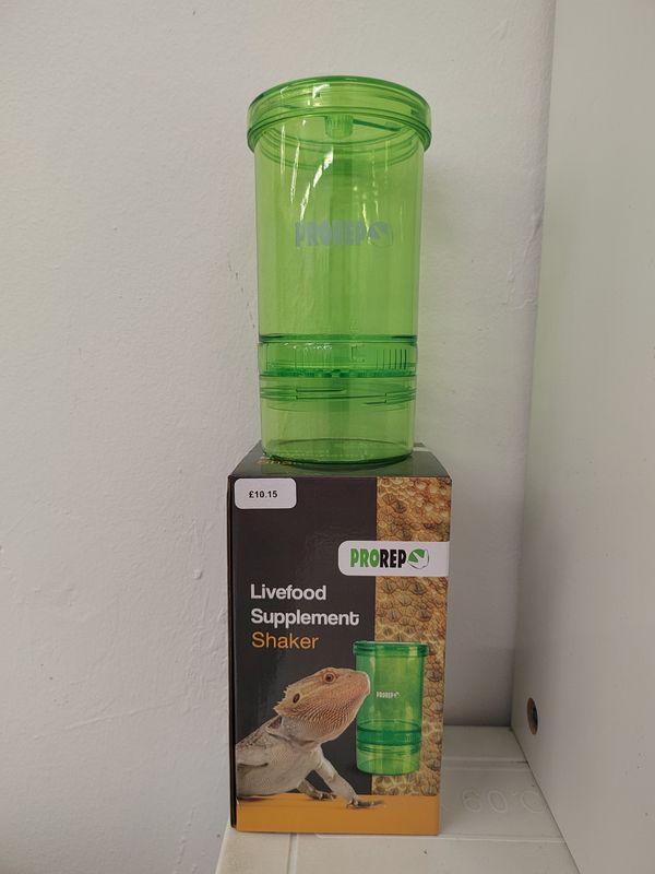 Livefood supplement shaker