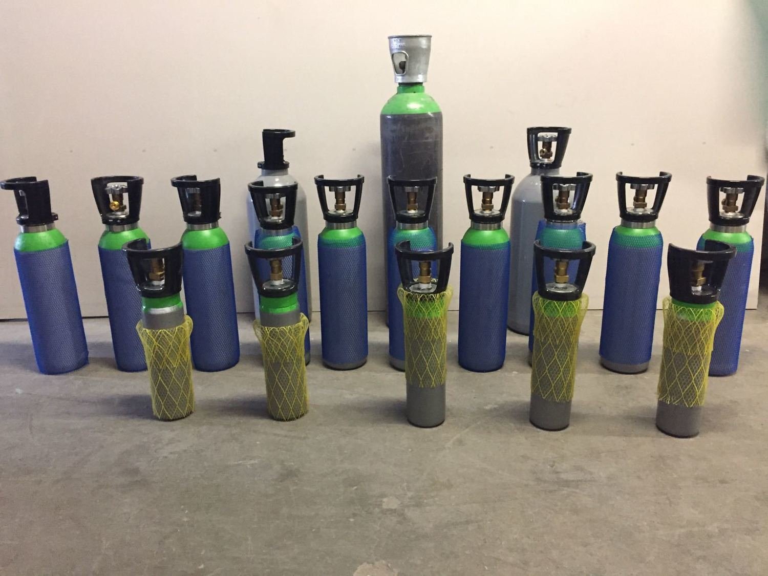 2 kg lachgas tank (exclusief borg)
