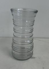 8 1/2 rose vase asst clear glass
