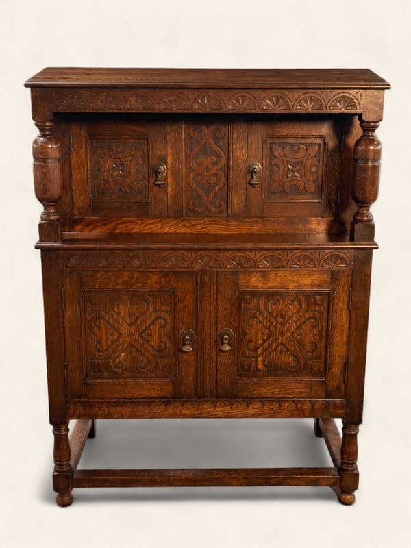 E95 - Petite Court Cupboard