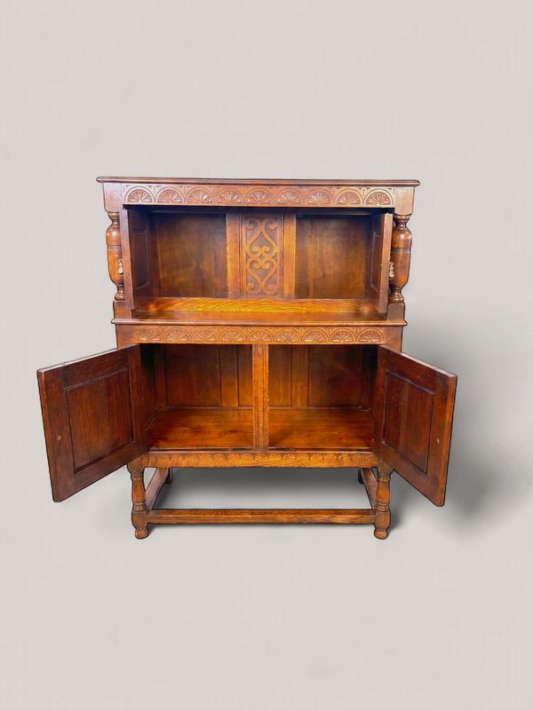 E95 - Petite Court Cupboard