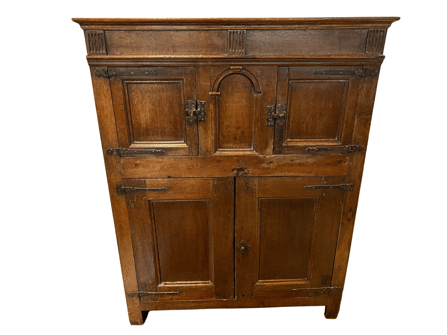 E96 - 18th Century Oak Cabinet