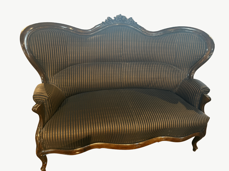 O49 - Mahogany Parlor Setee