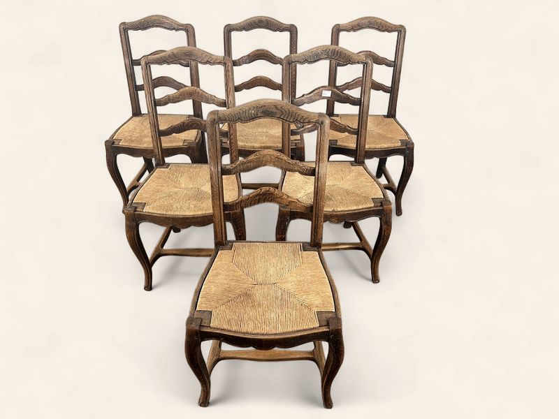 O39 - Set of 6 French Provincial Chairs