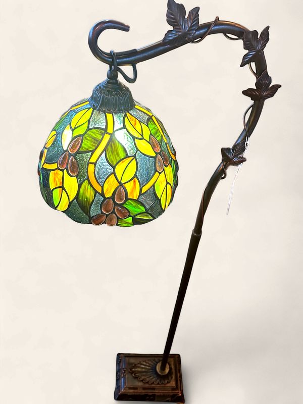 Arched Neck Tiffany Style Floor Lamp - CL