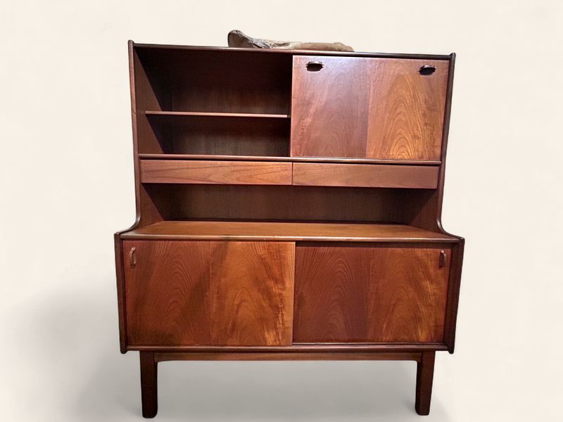E76 - Mid Century Teak Drinks Cabinet