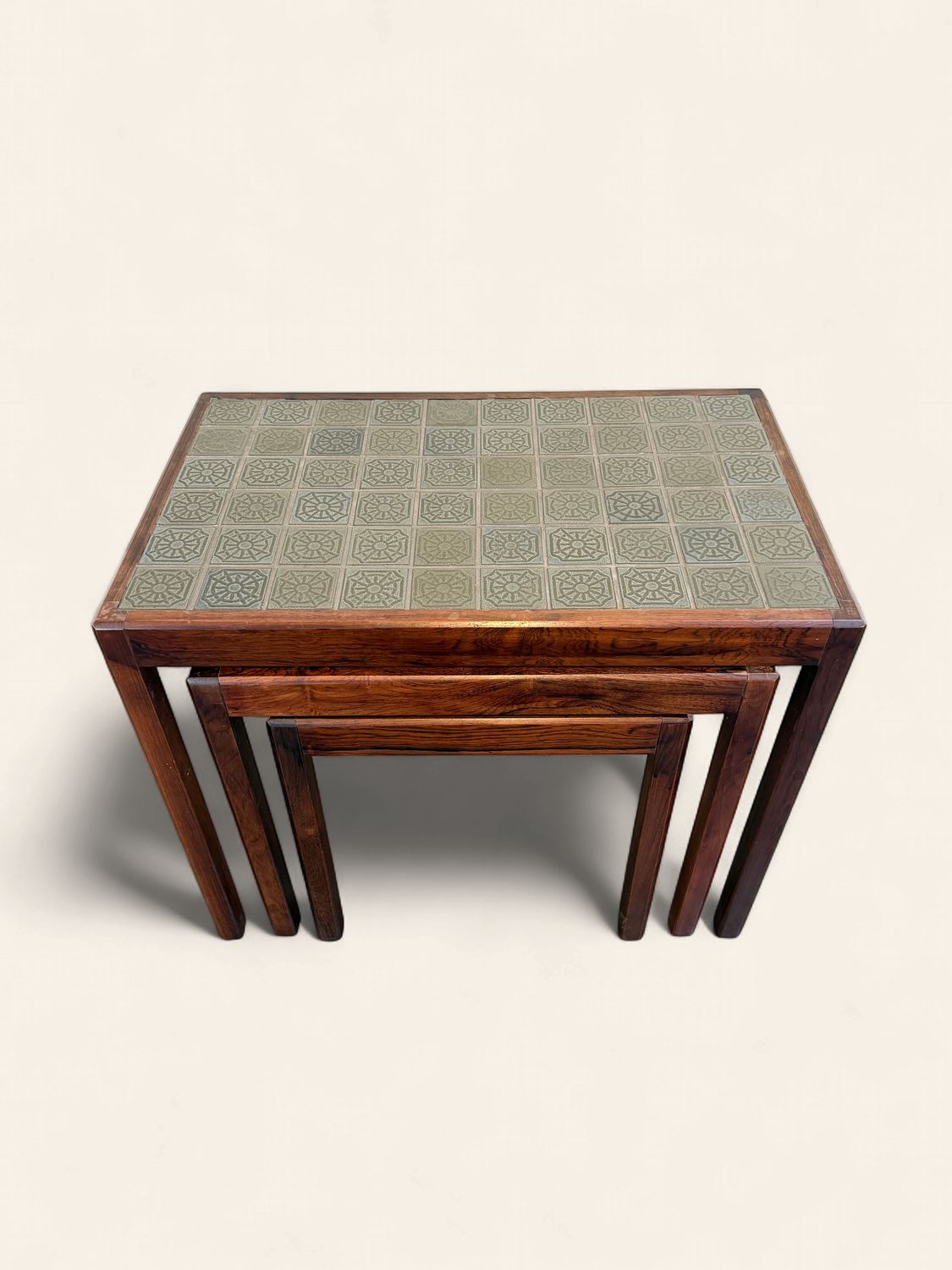S21 - MCM Nest Set of 3 in monochromatic tile with floral motif