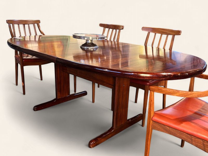 E79 - Rosewood Oval MCM Dining Table Popup Leaf (Trestle base allows for larger capacity)