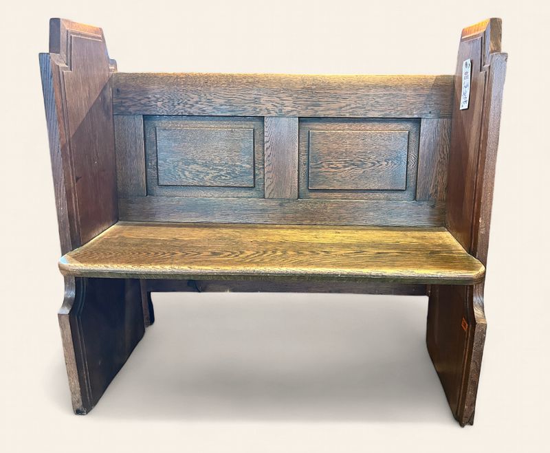 E88 - English Church Pew