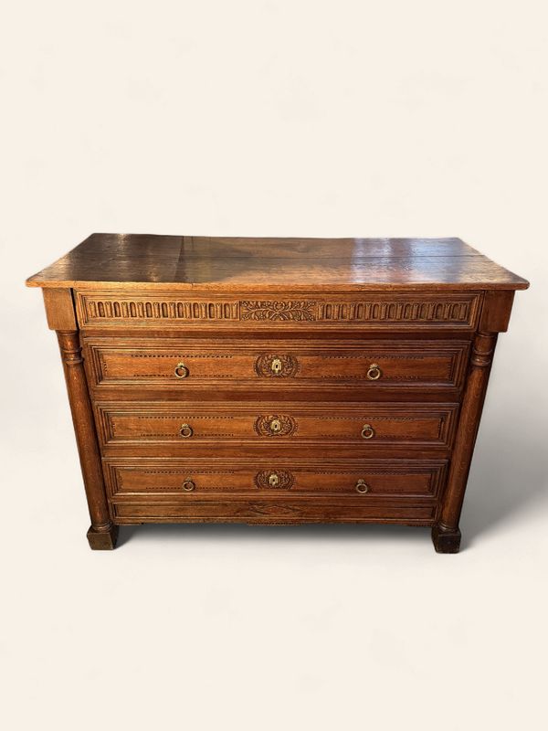 O97 - Beautiful French 19th Century oak chest with great detailing, raised panel drawers