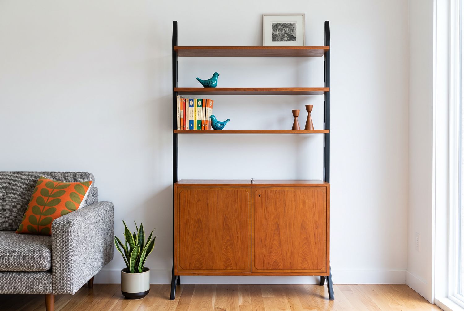 S38 - 1950s Ikea quality bookcase with lower cabinet
