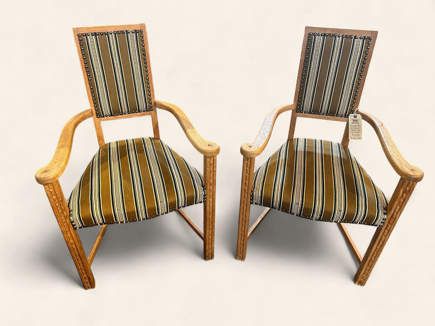 S29 - Charming Vintage 80s Oak Pair of Chairs in Great Fabric