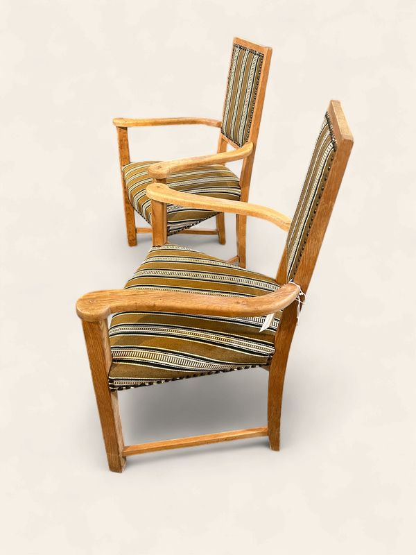 S29 - Charming Vintage 80s Oak Pair of Chairs in Great Fabric