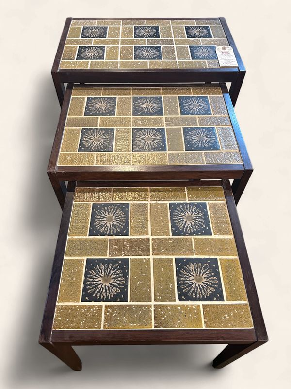 S30 - Set of (3) MCM Tiletop Nest Set Dandelionesque Motif