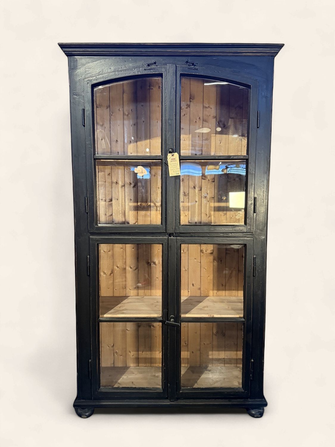 O126 - Contemporary 4 door cupboard with natural interior