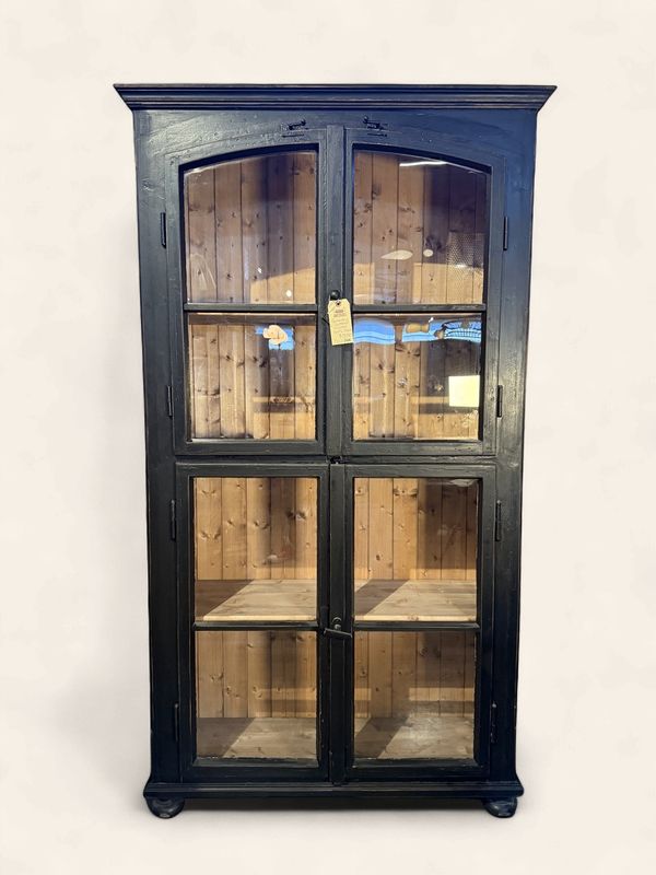 O126 - Contemporary 4 door cupboard with natural interior
