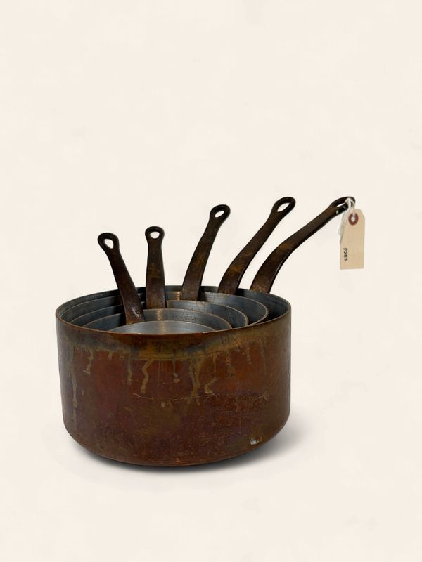 P285 - Set 5 Copper Sauce Pans