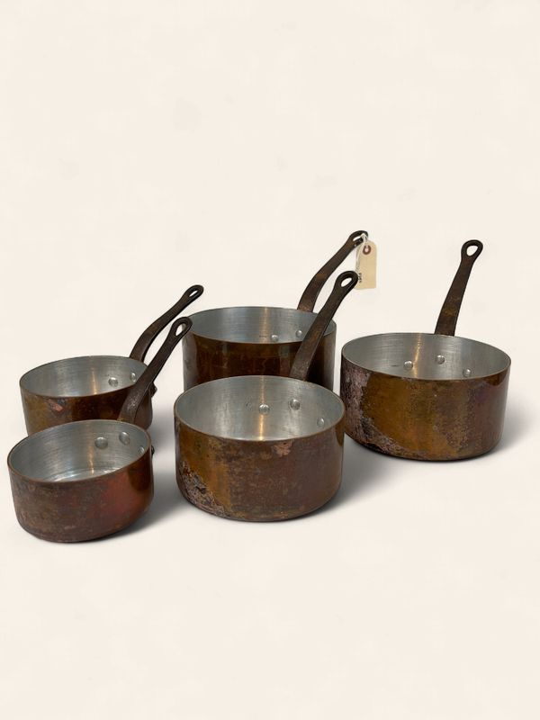 P285 - Set 5 Copper Sauce Pans