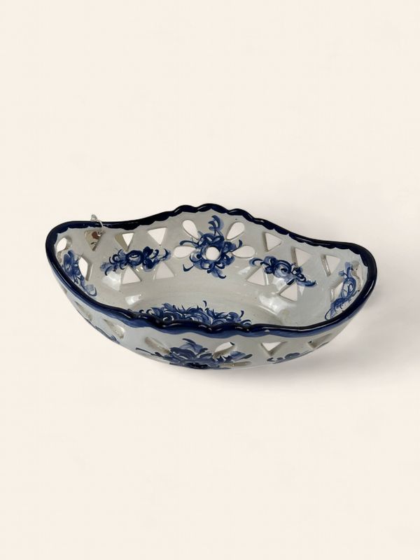 P296 - Blue/White Bowl