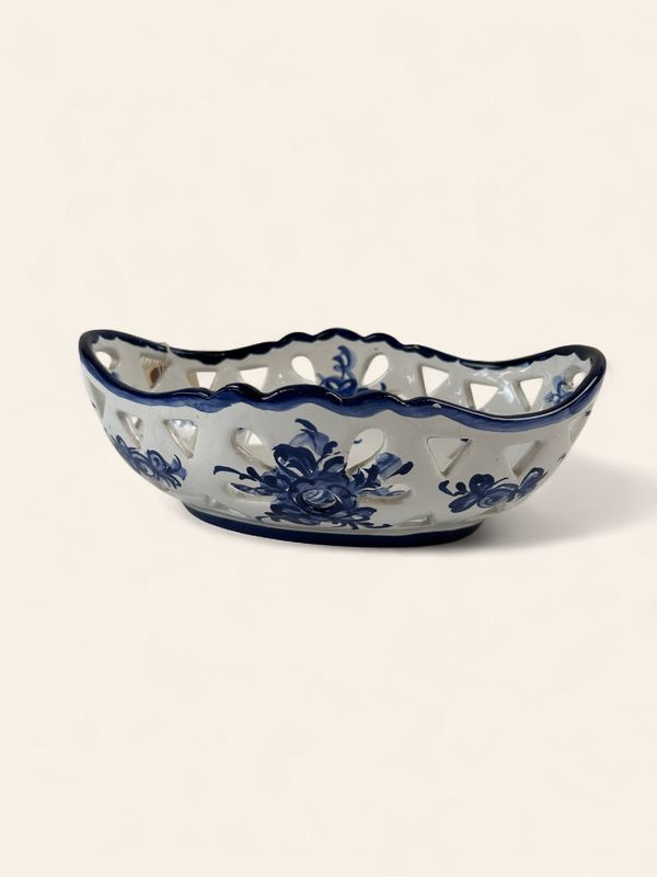 P296 - Blue/White Bowl