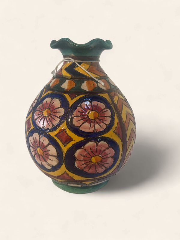 P237 - Pottery Vase