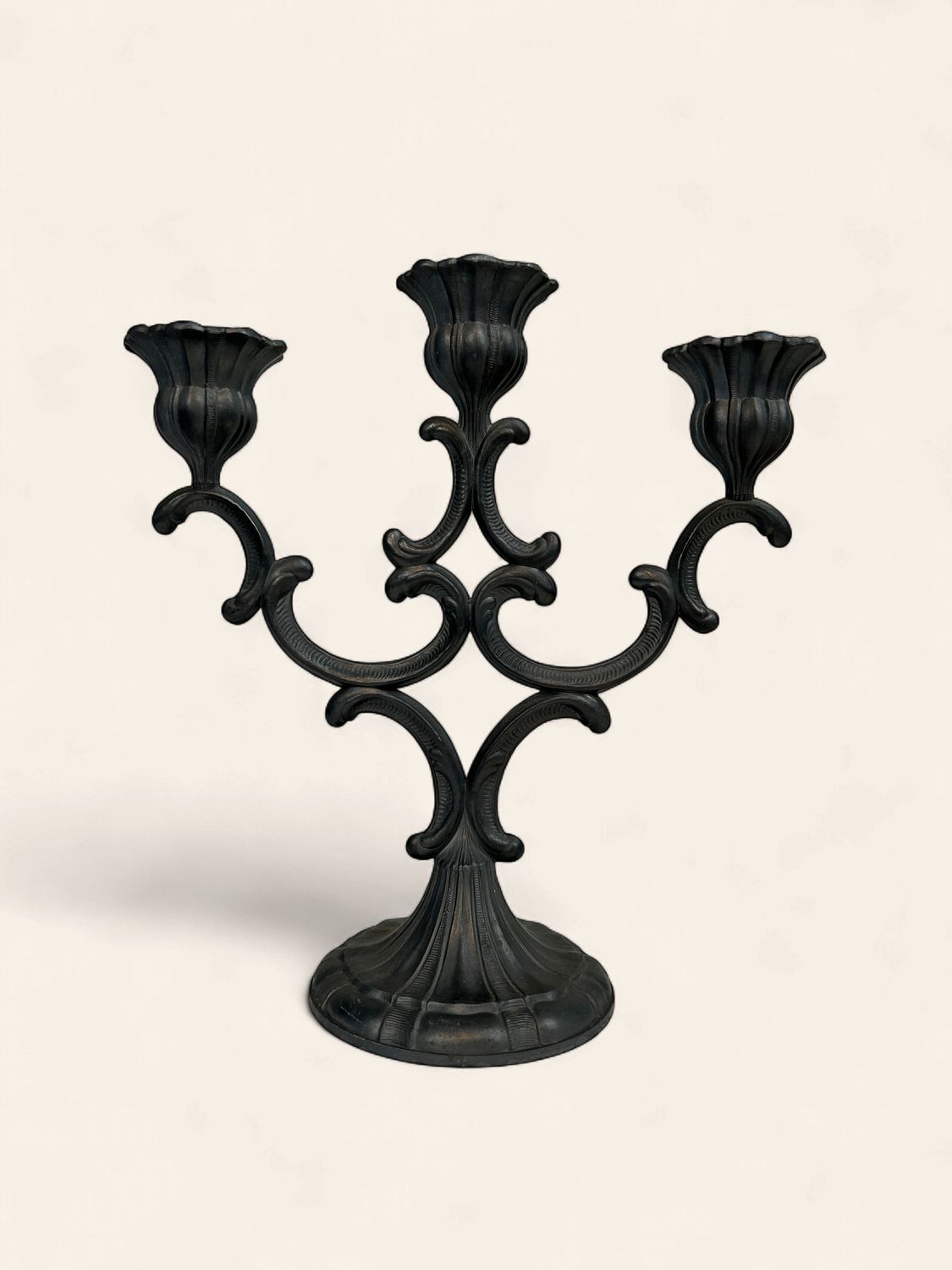 P283 - Metal 3 Candle Holder