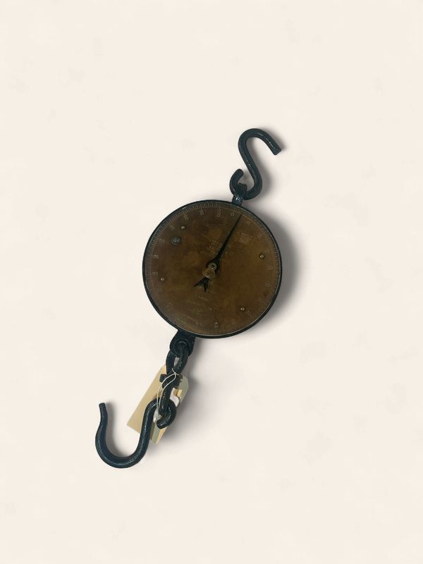 P390 - Wonderful old brass and iron merchant's scale, mid 1800s