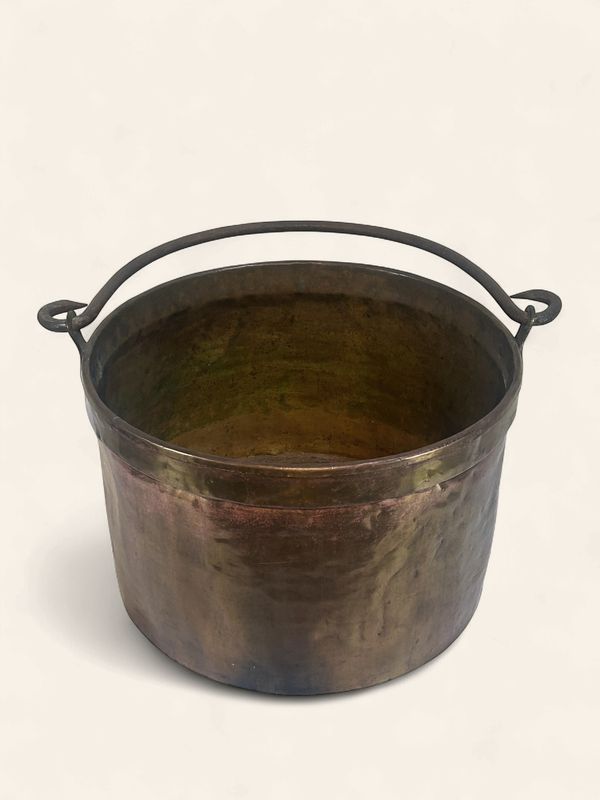 P391  - Wonderful and huge 19th century brass and copper vat