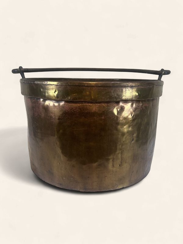 P391  - Wonderful and huge 19th century brass and copper vat