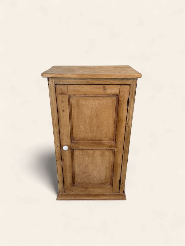E145 - Adorable & Functional Vintage English Pine Single Door Cupboard