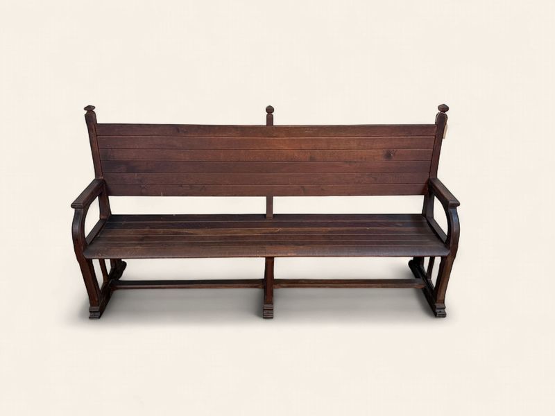 A151 - European Oak Train Bench