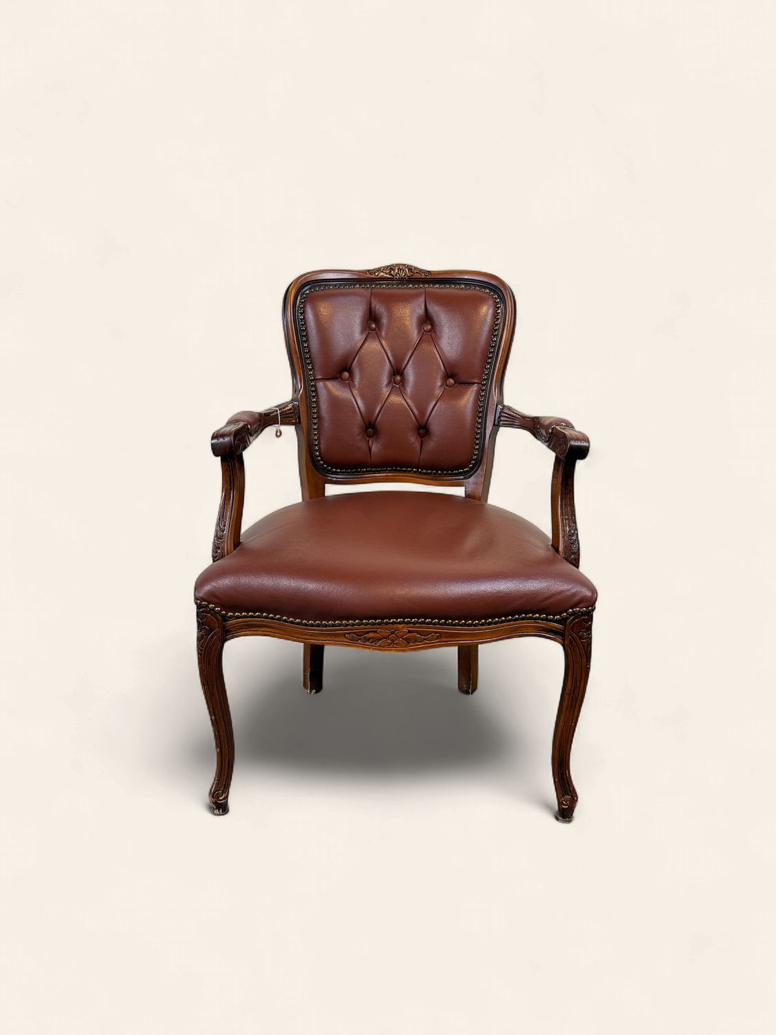 O173 - Nicely curated reproduction of french arm chair in french provincial