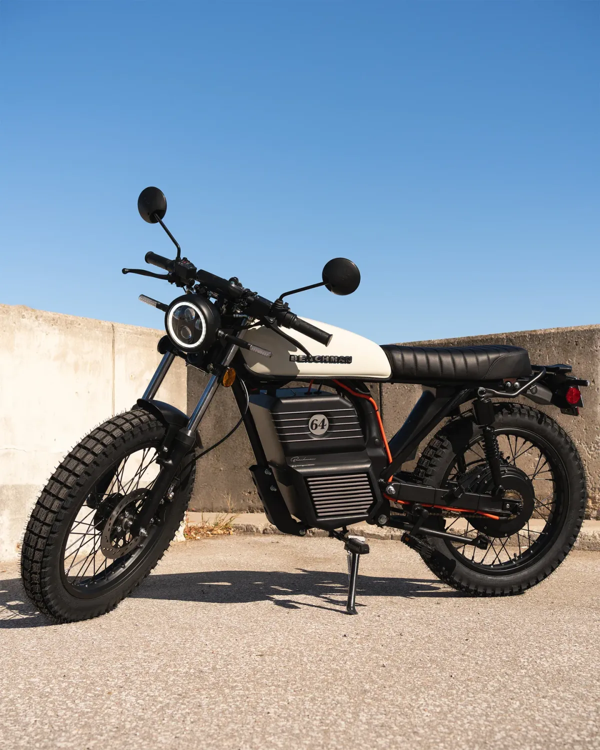 Beachman '64 E-Bike Canvas/Black 50AH/3.6Kwh