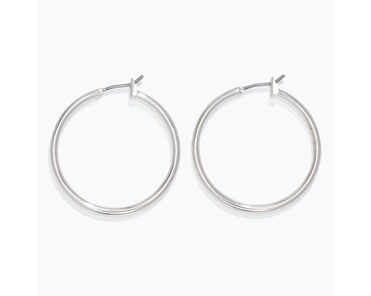 Earrings- 1 inch Silver Hoops