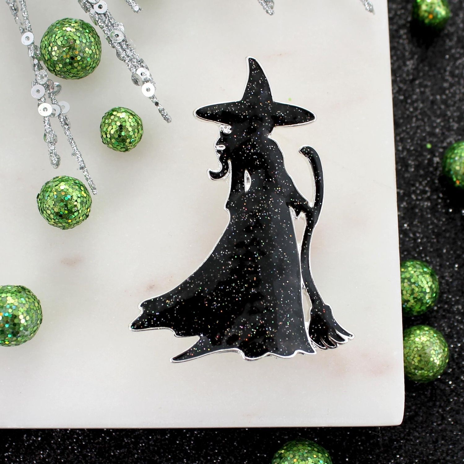 GLITTER WITCH SILHOUETTE PIN/PENDANT
